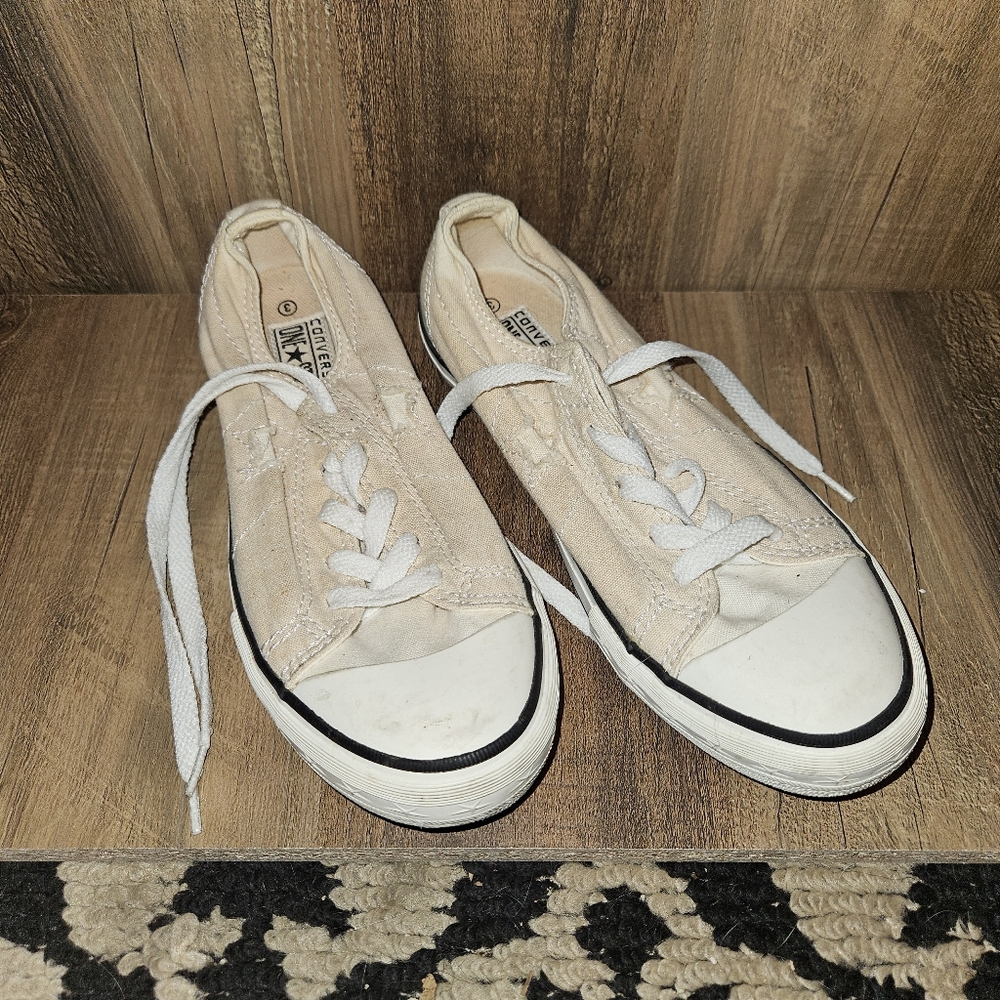Converse Women's Cream Canvas Sneakers